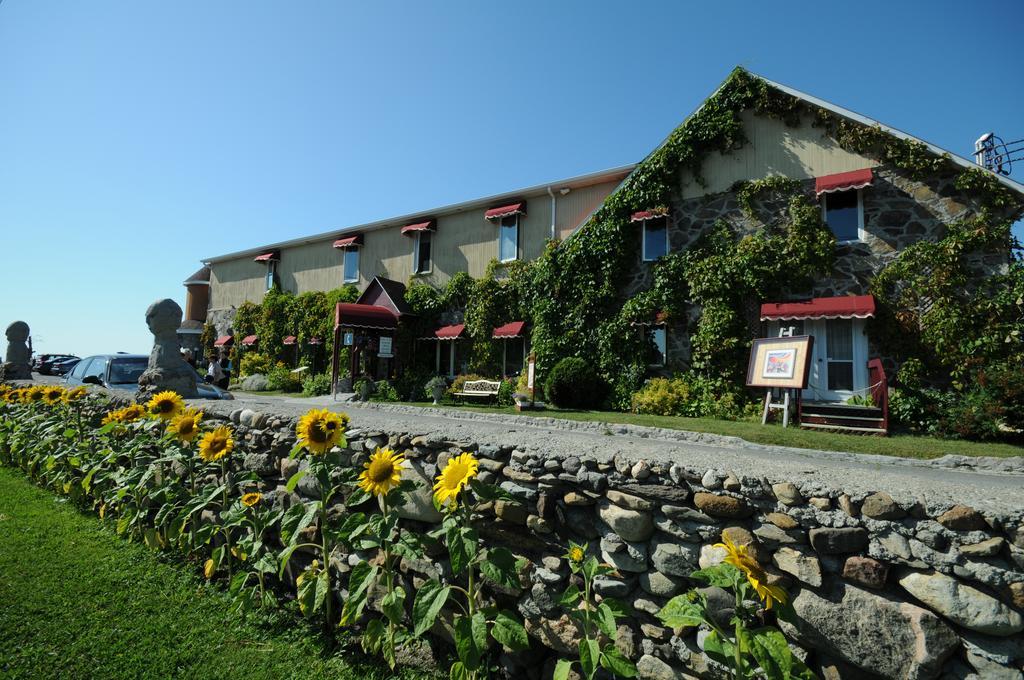 Auberge Marcel Gagnon Sainte-Flavie Exterior foto